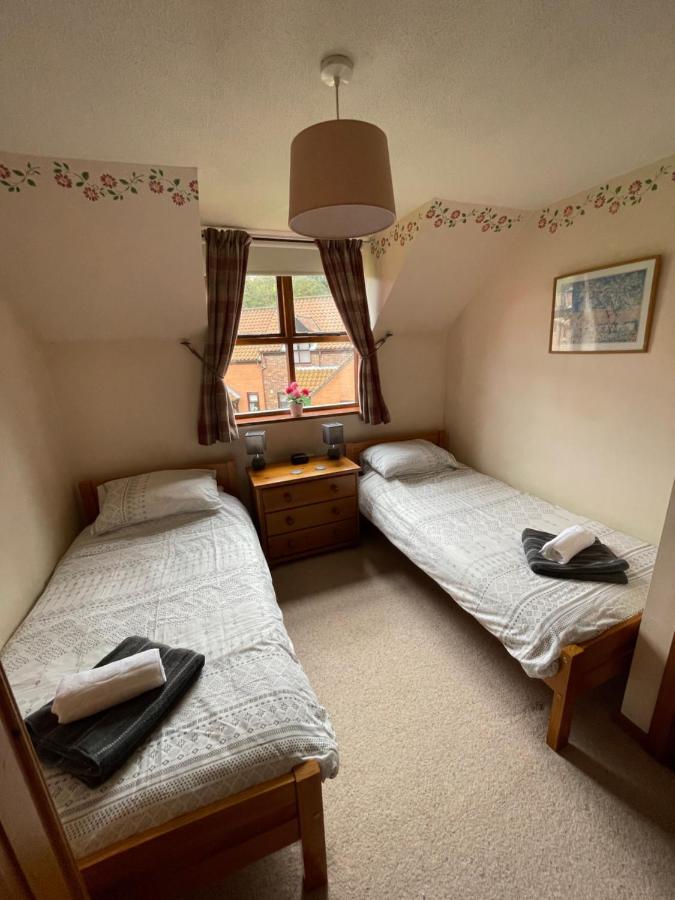 Runaway Cottage, Whitby Esterno foto
